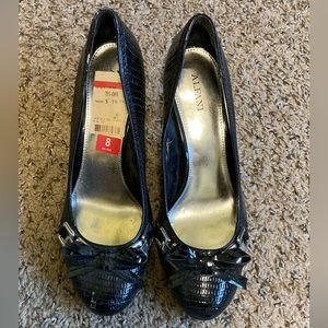Alfani Black With Silver Heels Size 8